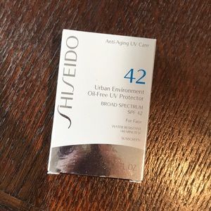 Shiseido Urban Environment oil free sunscreen